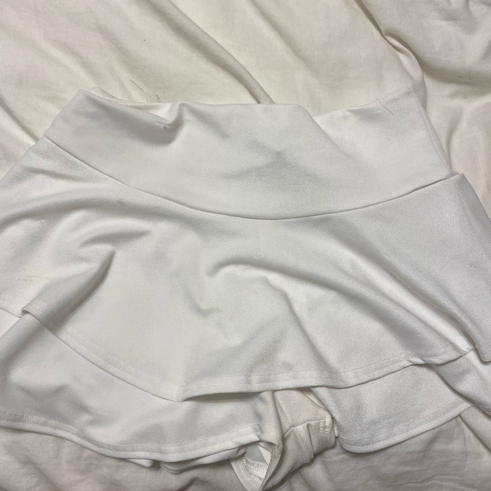 Boohoo white skort